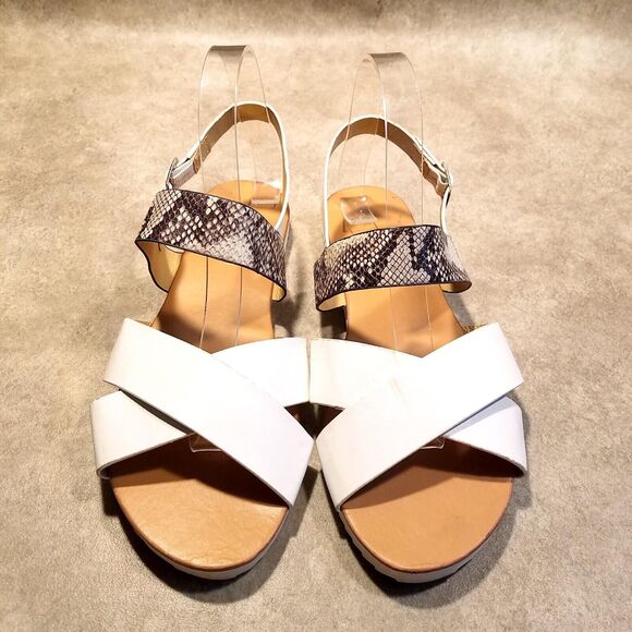 Restricted Womens   Size 9 White  Open Toe Slingback Sandals - Picture 2 of 10